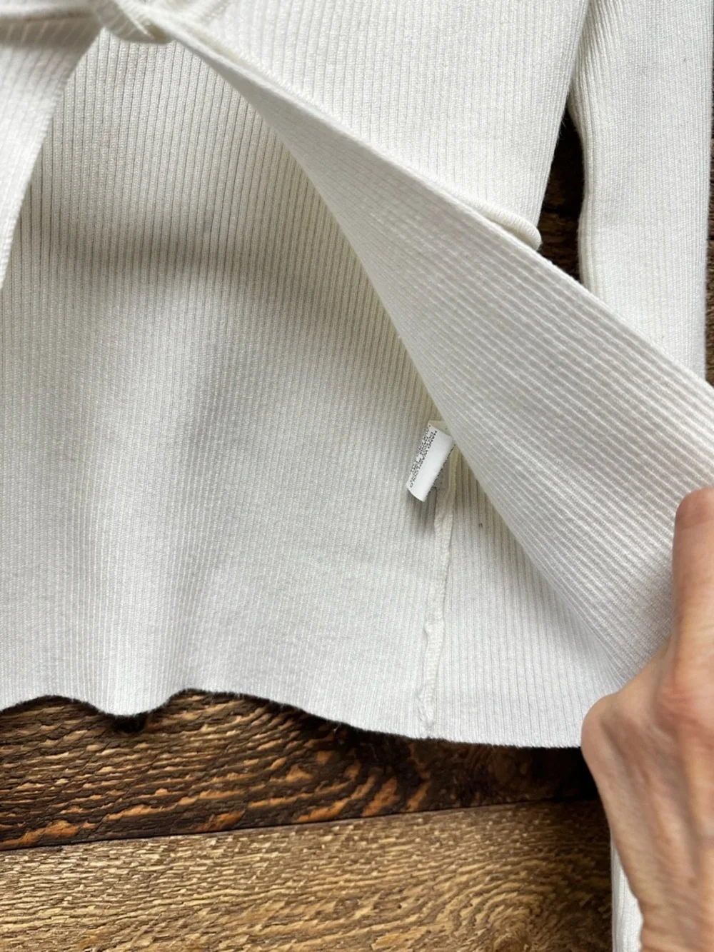 Papermoon Cream Ribbed Button-Front Crop Top - Picture 5 of 7